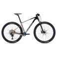 GIANT XTC Advanced 29 2 Black/Shell White M24