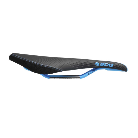 DUSTER P MTN Ti-Alloy Saddle Black Microfiber Top | Cyan Graphics & Base