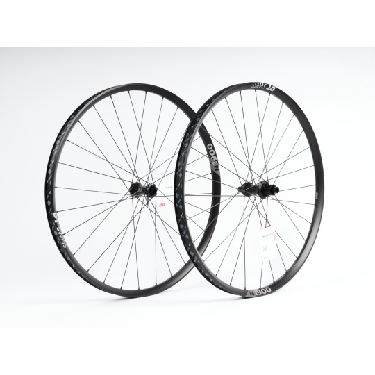 DT SWISS M1900 Spline 30mm zapletená kola MTB 29", př. Boost 15x110mm, zd. Boost 12x148mm Micro Spline 12kolo